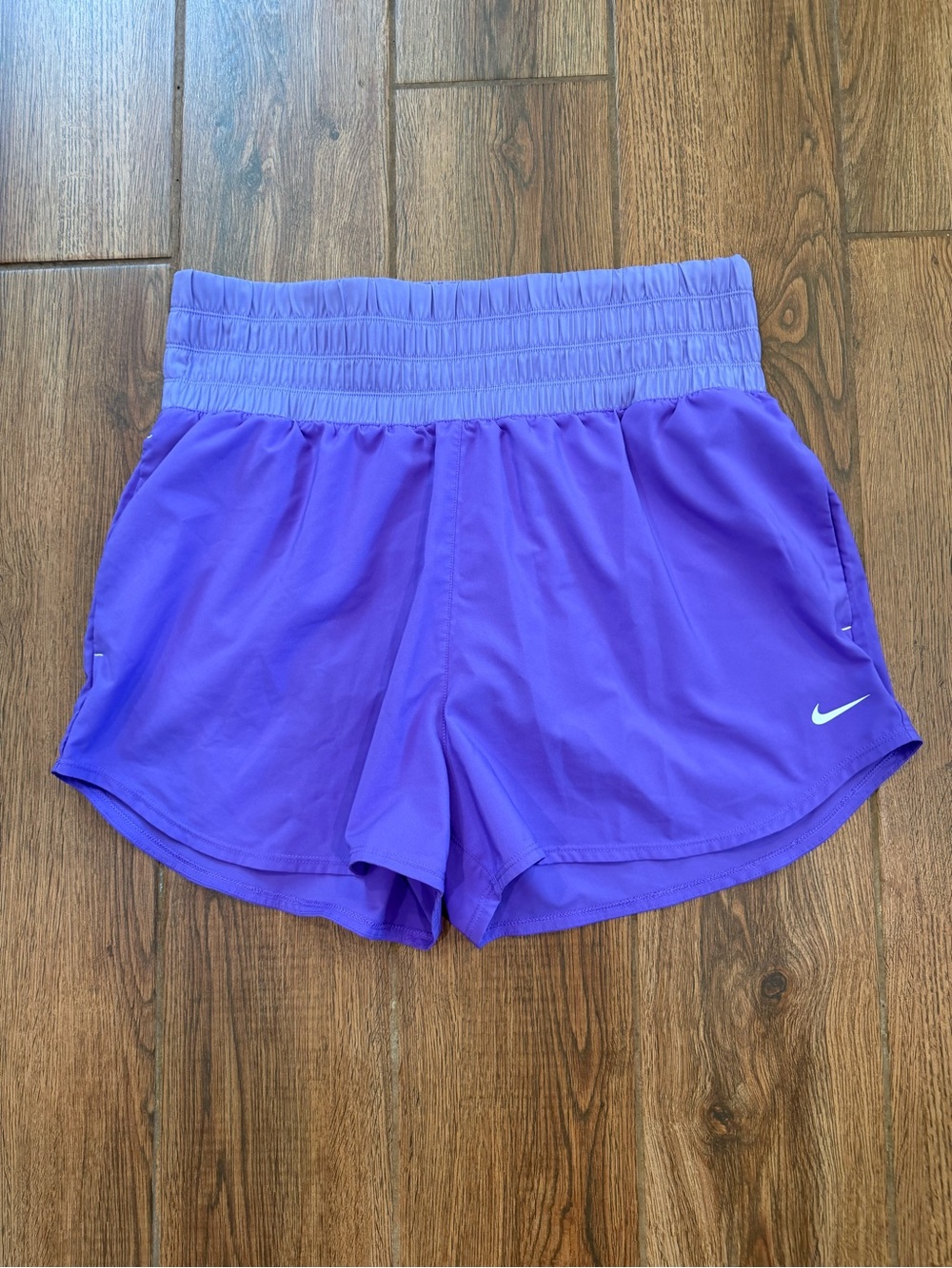 Nike Dri-FIT Women's Purple Shorts With Pockets Size L